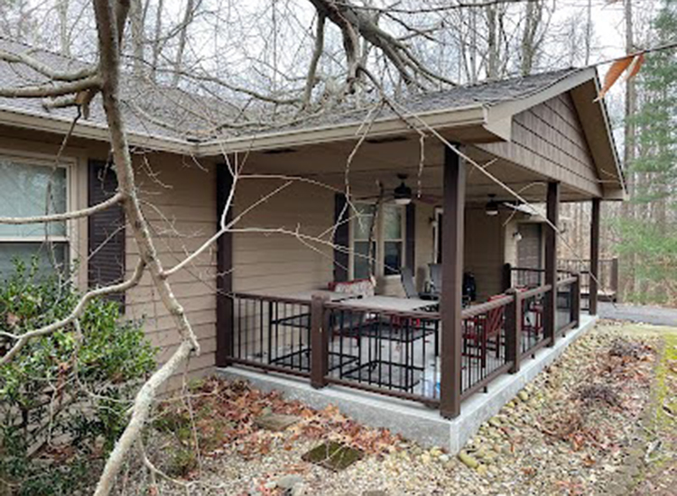 Pro Tree of Knoxville’s Prompt Emergency Tree Removal Service Minimized Home Damage for Our Knoxville, TN, Customer